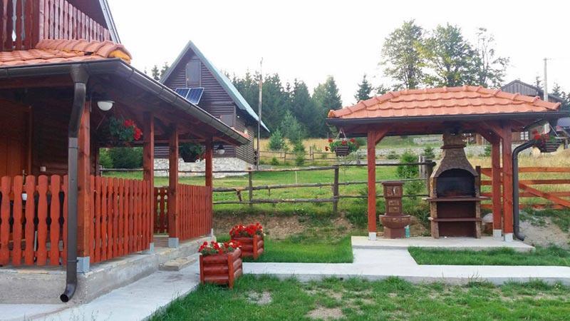Holiday Home Perduh Sekulic Buitenkant foto